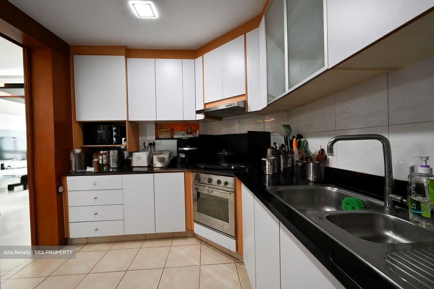 Lilydale (D27), Condominium #561308711